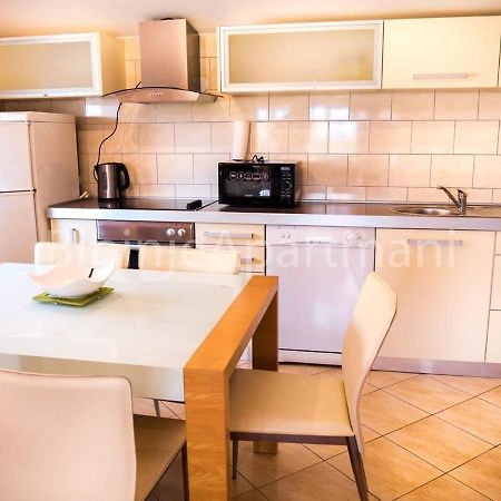 Lepur Apartment บาร์บินเย ภายนอก รูปภาพ